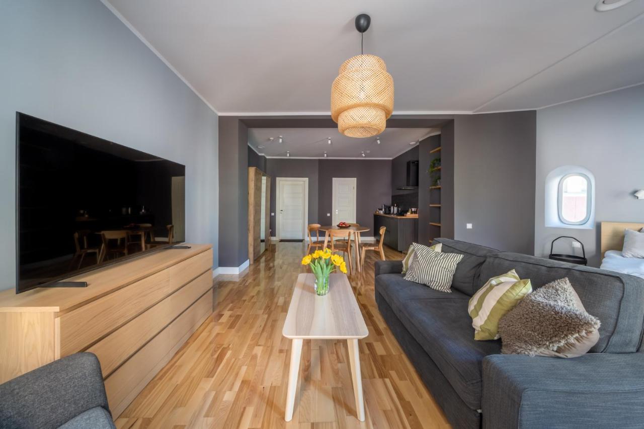 Romantic And Spacious Apartment In Riga Old Town Екстериор снимка